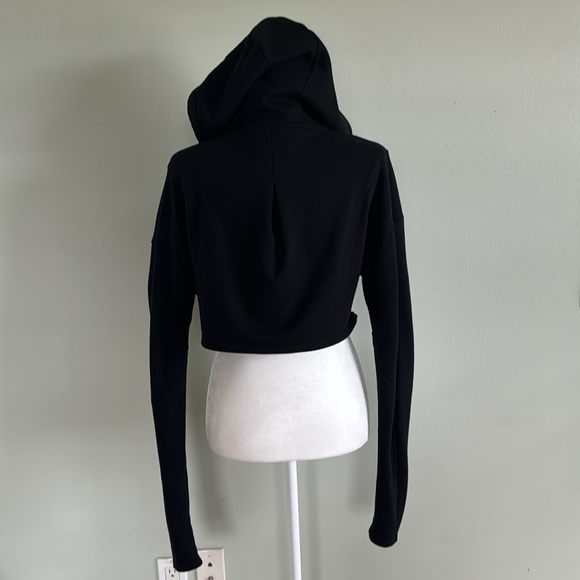 ALO Yoga Extreme Crop Zip Up Hoodie Black - Picture 11 of 13